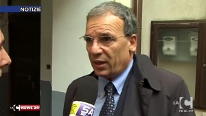 LA C HD20150216-08_15_18